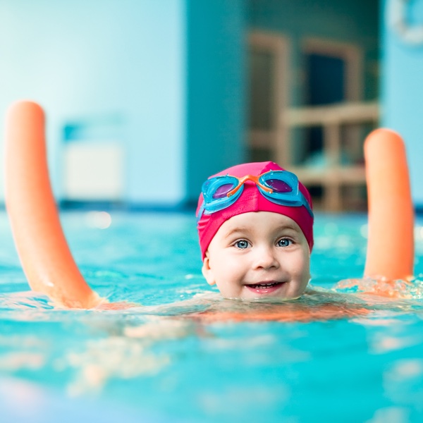 Always supervise your kids in the pool during summer - tips from Romp n' Roll West End